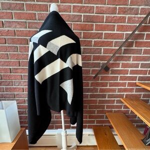 •Paper Planes Cashmere Travel Scarf Oversized Blanket Scarf 30”x80” NWT